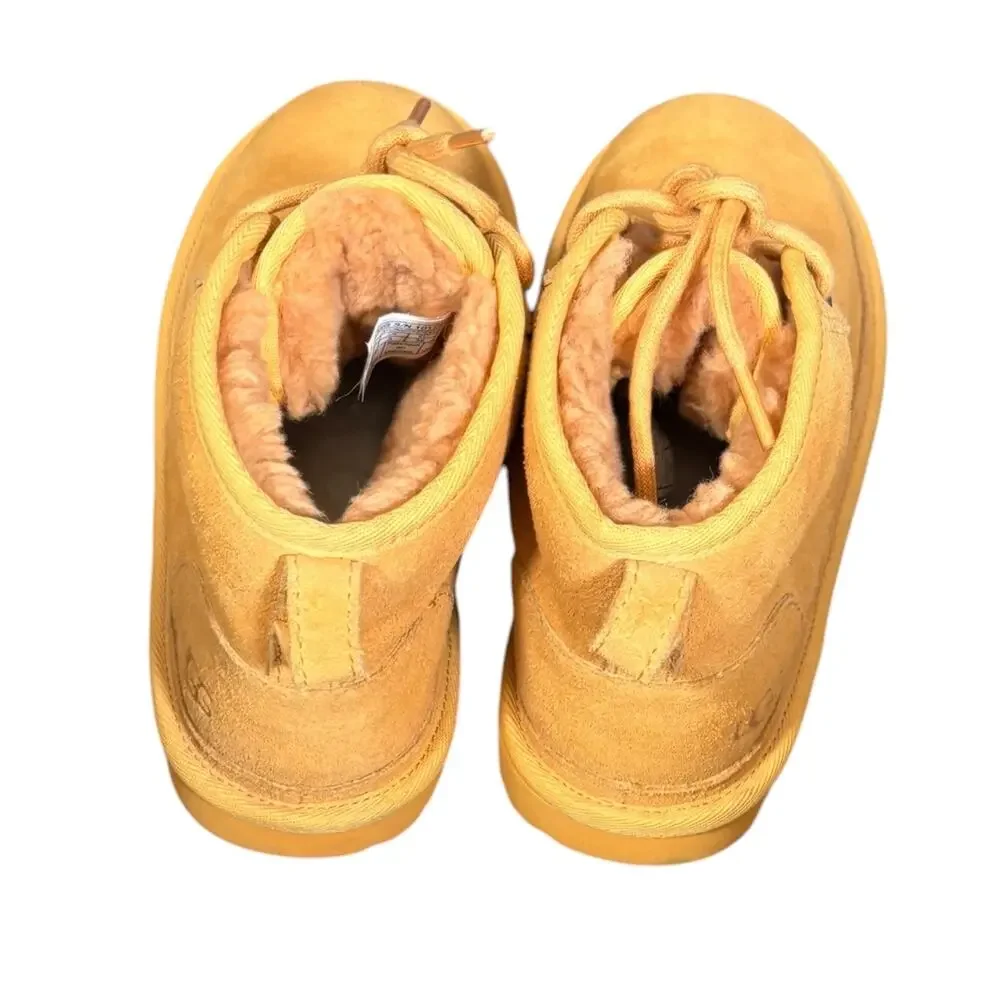 UGG Neumel Yellow Suede Chukka Boots Shearling Lined Youth Kids Size 4 Comfy